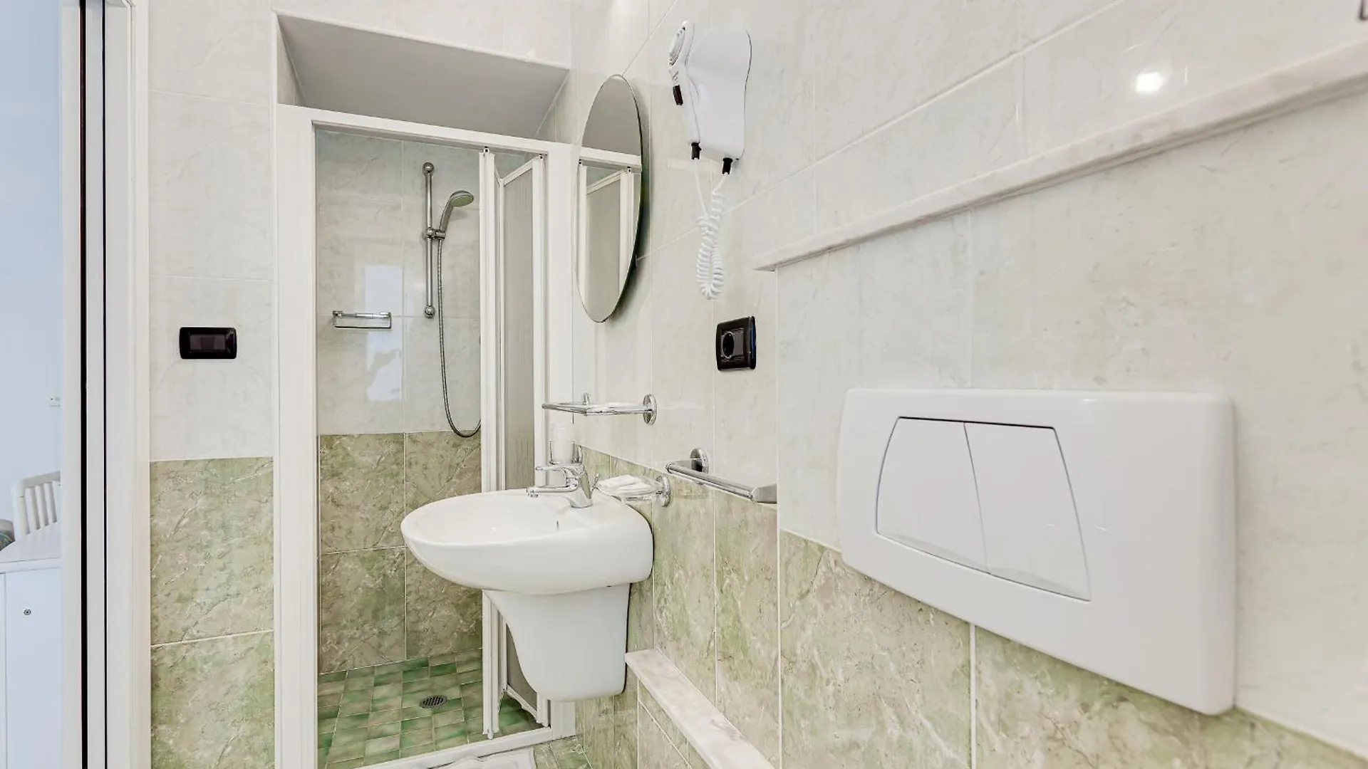 Hotel Sirena Bellaria-Igea Marina 3*,